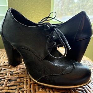 Miz Mooz heeled Oxfords women’s size 6.5/37